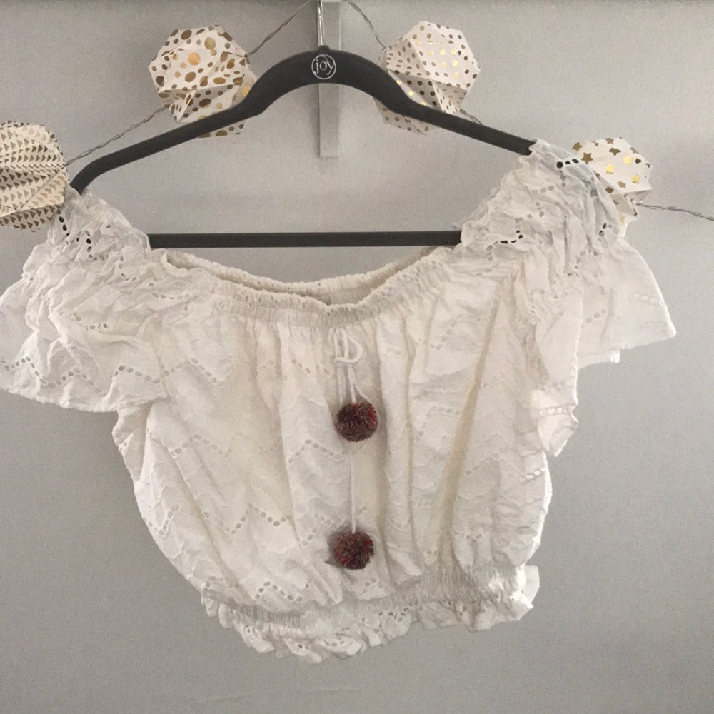 Moon River Off-the-shoulder cropped blouse